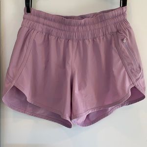 Lulu lemon Hotty hot short 4”